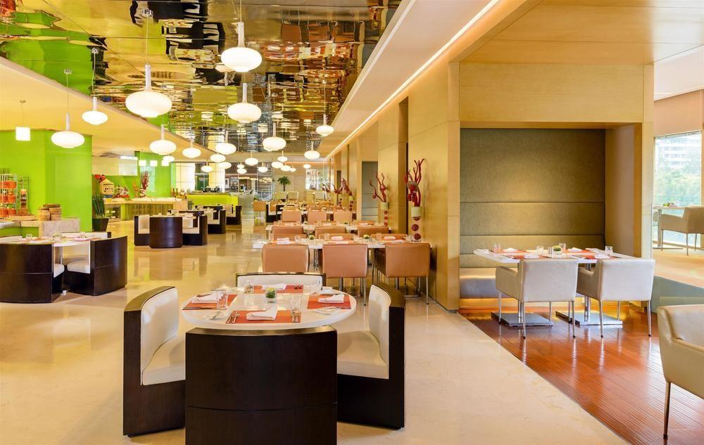 The Westin Beijing Chaoyang Hotel Bagian luar foto